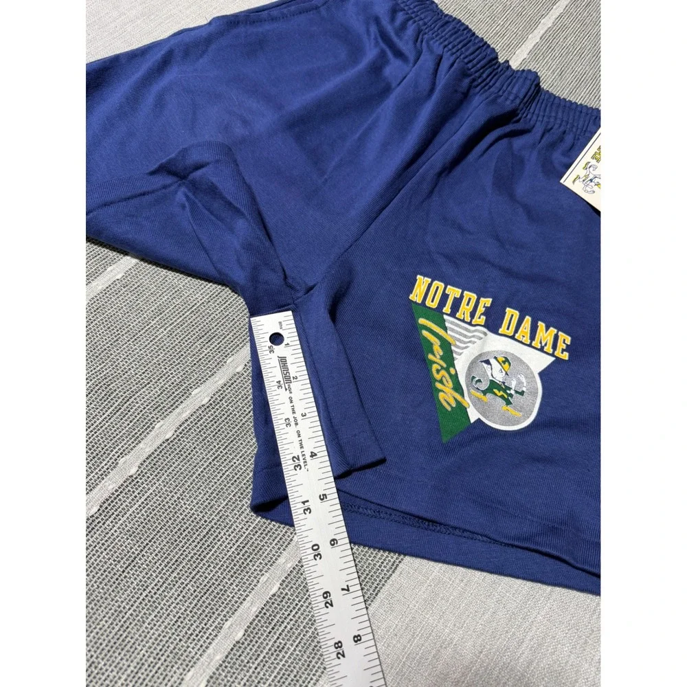Vintage Notre Dame Fighting Irish Mens  Athletic Shorts Officially Josten's‎